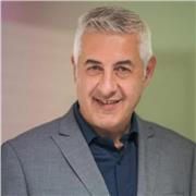 Insegnante di Informatica con 20 anni di esperienza e numerose certificazioni